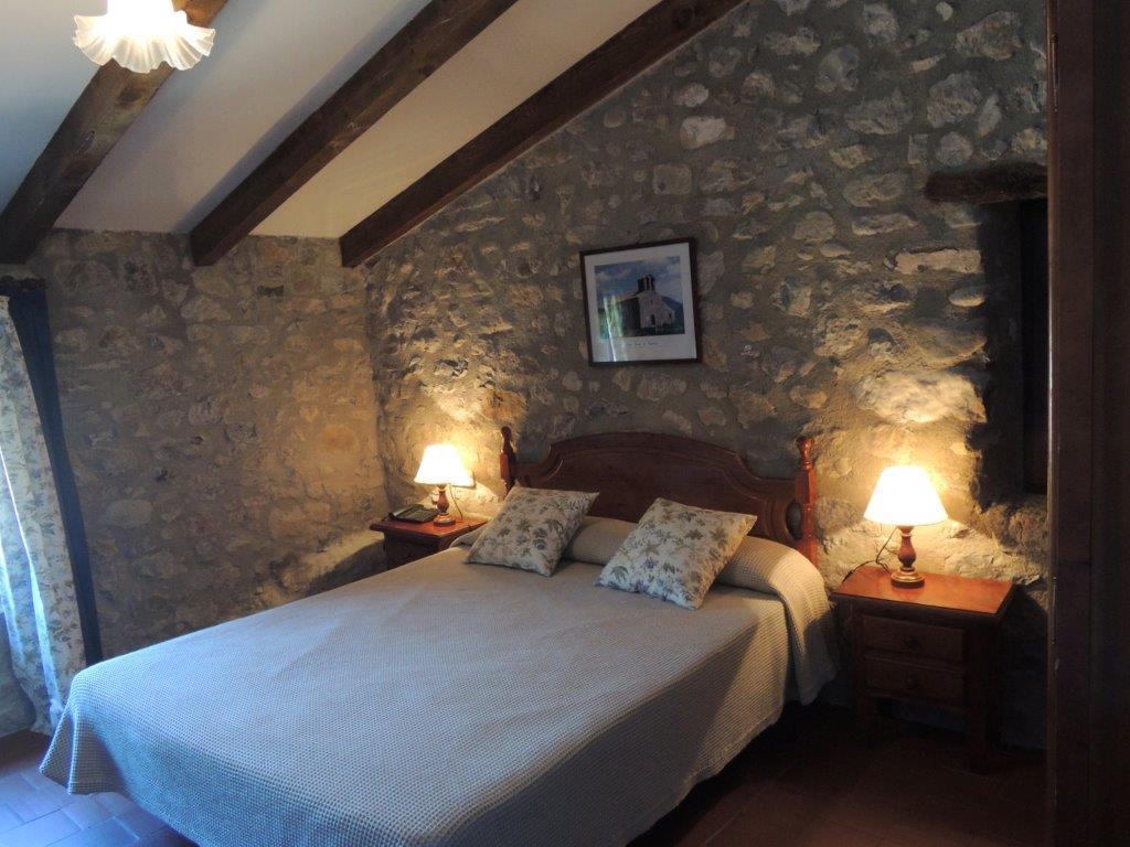 Hostal De La Rovira Oix المظهر الخارجي الصورة
