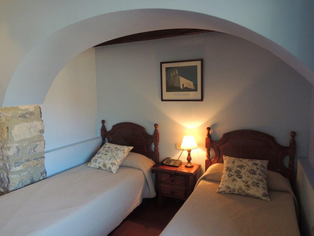 Hostal De La Rovira Oix المظهر الخارجي الصورة