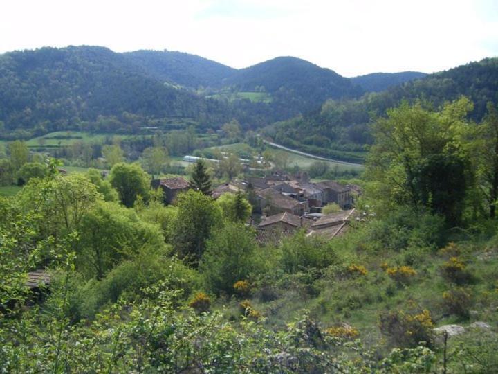 Hostal De La Rovira Oix المظهر الخارجي الصورة